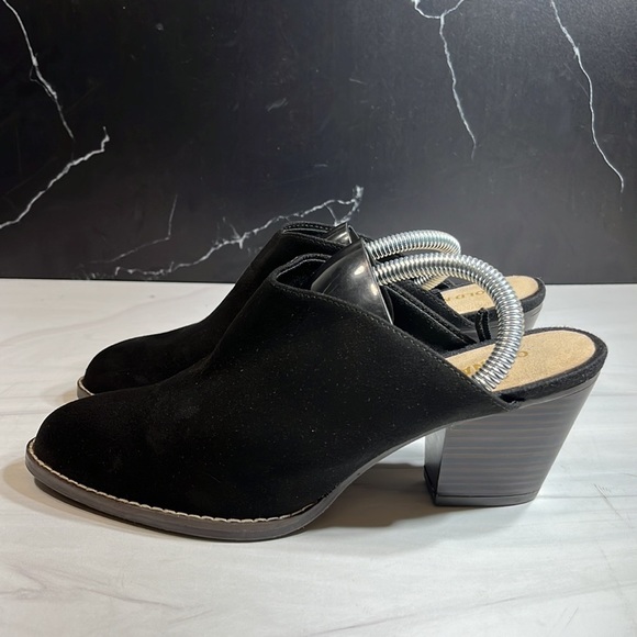 Old Navy Slip-On Pointed Toe Heel Suede Black sz 6 - Picture 2 of 9